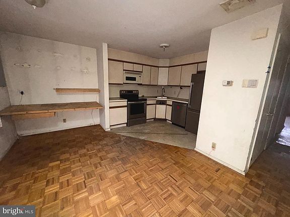 2nd image of 1134 South St #A