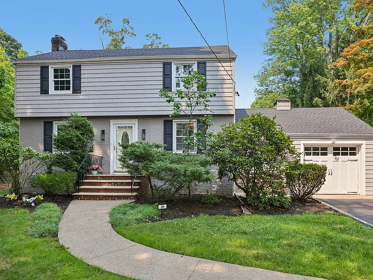 30 Kinderkamack Rd — Photo 1