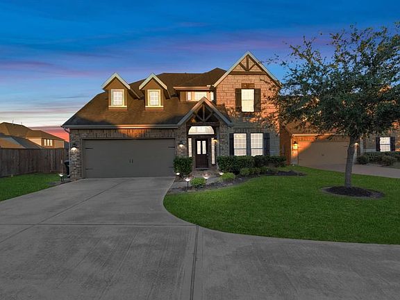 3rd image of 11754 Giovanni Ln