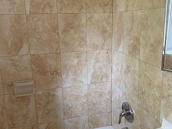 2nd image of 415 SE 11th Ct APT 13