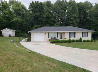 11 Taylor Run, Bedford, IN 47421