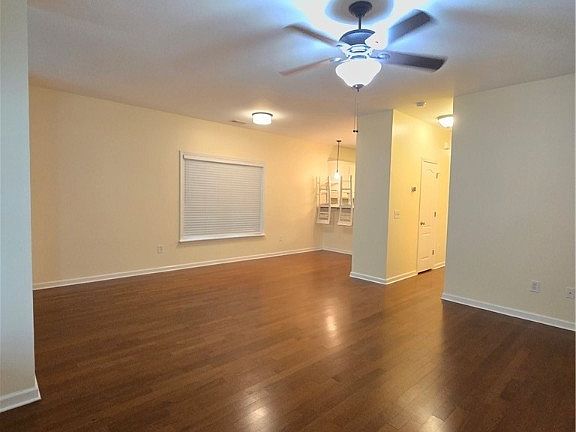 4th image of 503 E 32nd St