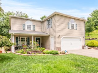 226 Tise St NE, Floyd, VA 24091