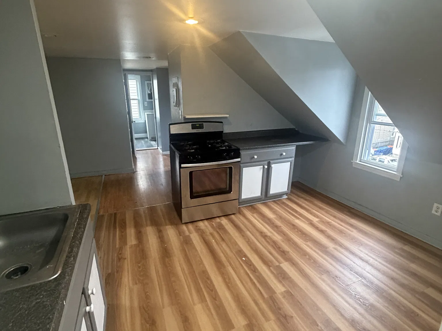 199 Belleville Avenue - 3 — Photo 1