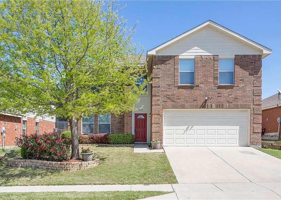 1st image of 6425 Meadow Way Ln