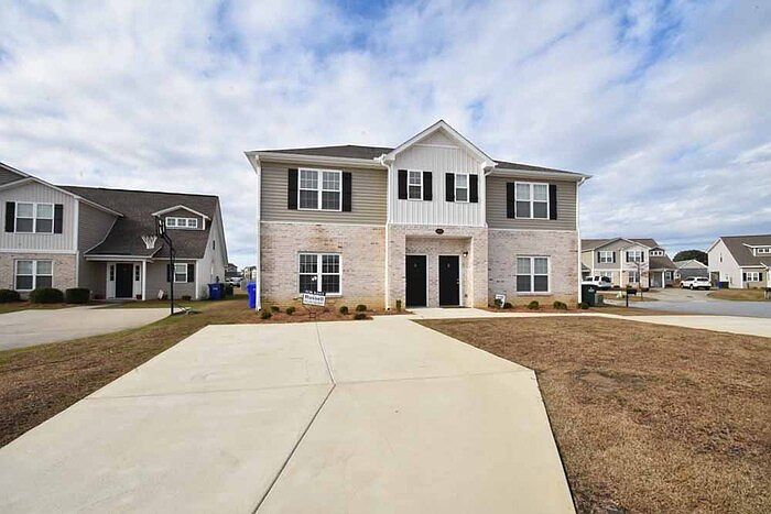 1st image of 2405 B Chavis Dr