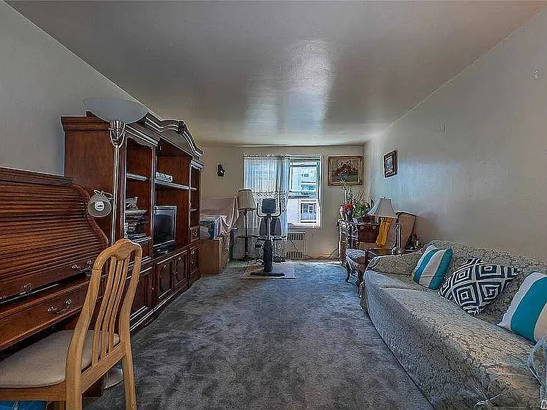 142-35 84th Dr #5B — Photo 3