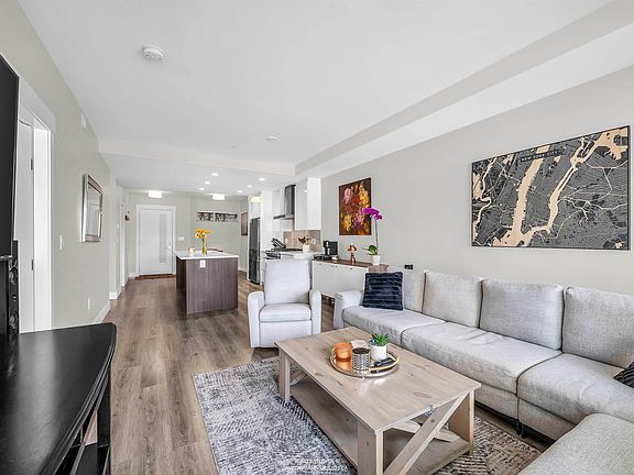 5th image of 1496 Charlotte Rd #401