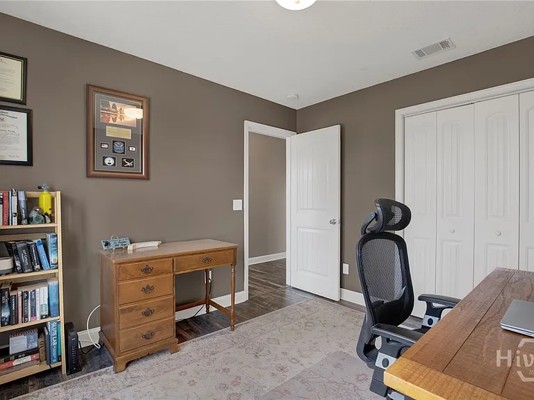 384 Manchester Ct — Photo 26