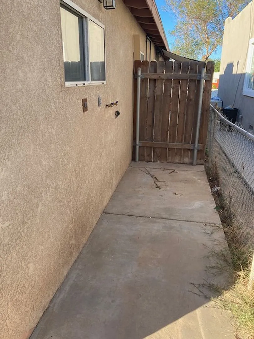 1168 B St — Photo 3