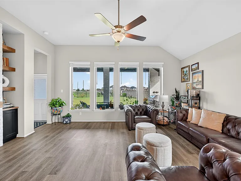 4731 Cedar Butte Ln — Photo 16