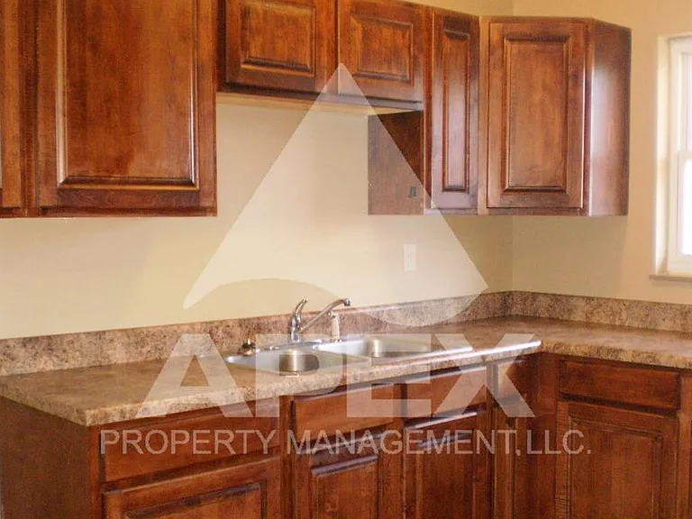 312 Watauga Dr — Photo 5