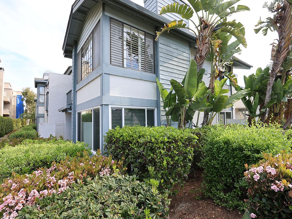 Downstair end unit. New windows.