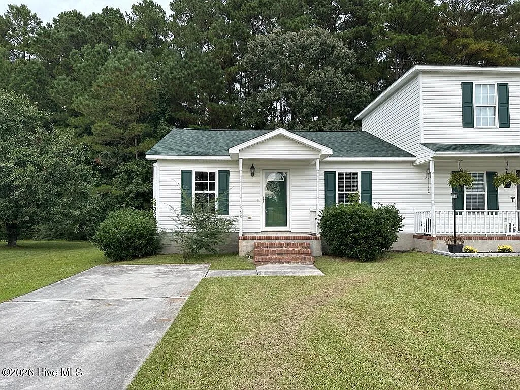2 bed, 2.0 bath, 912 sqft, $1,175 — Photo 2