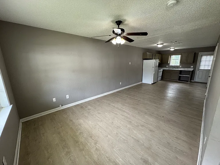 141 Colony Dr NW #141 — Photo 1