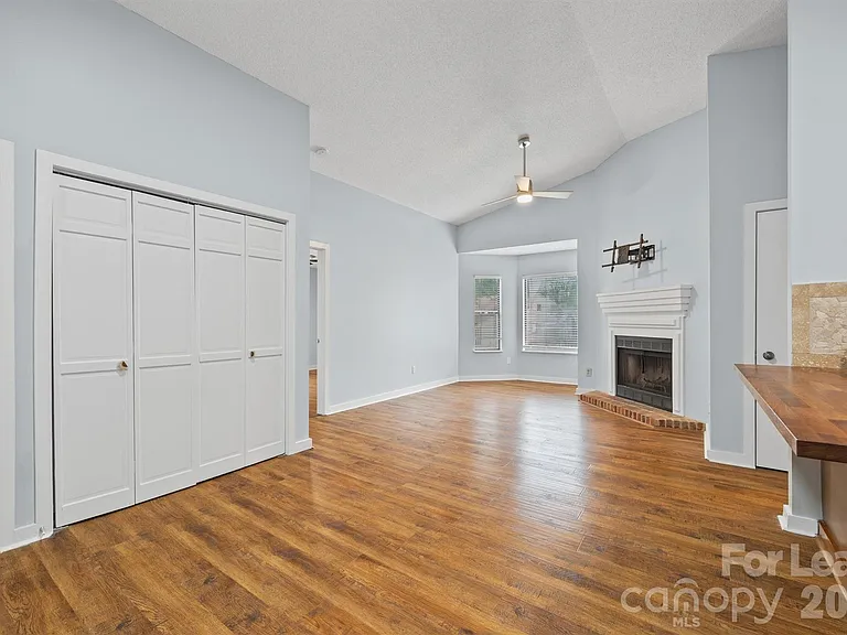 4130 Charlotte Hwy #L — Photo 9