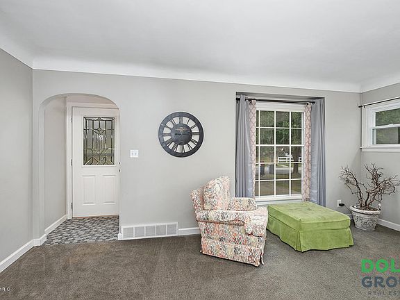 5th image of 848 Dorothy St NW