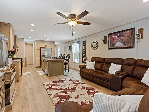 4th image of 529 Phillips Corner Road