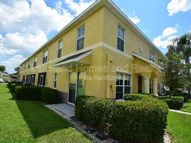 5456 River Rock Rd — Photo 2