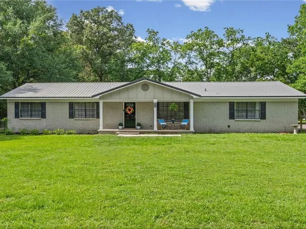4860 Dogwood Trl, Eight Mile, AL 36613