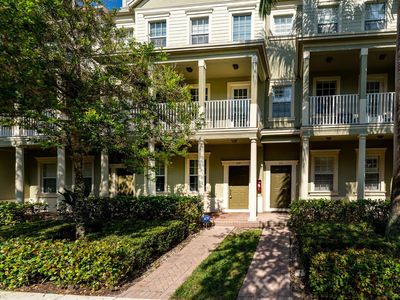 356 W Thatch Palm Circle #104, Jupiter, FL, 33458
