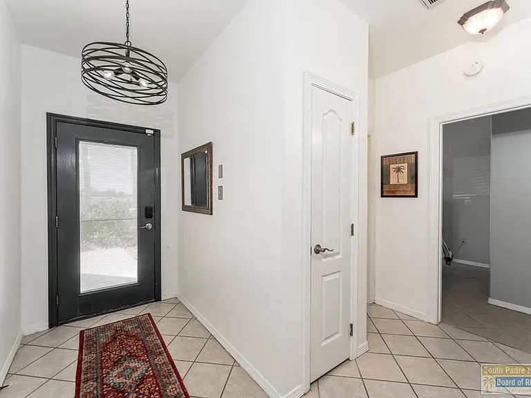 1 Torrey Pines Rd — Photo 3