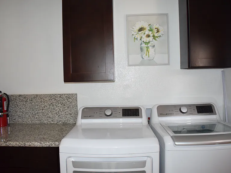 831 E Terrace Dr — Photo 7