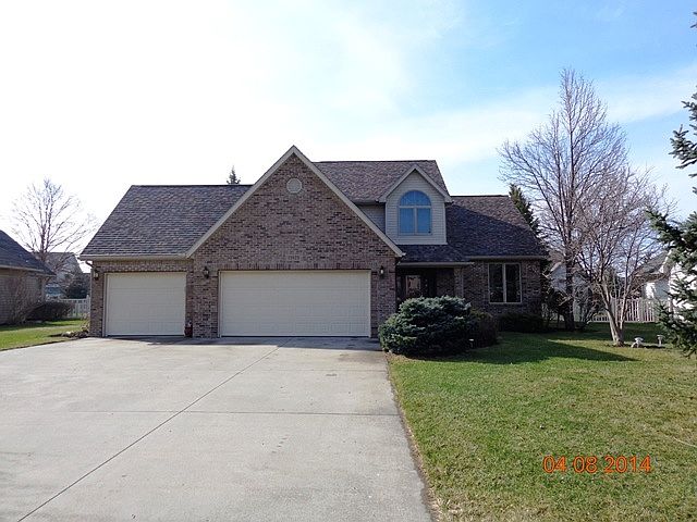 1st image of 15925 Forest Lake Dr