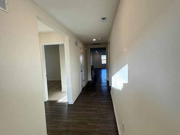 4th image of 497 Faulkner Dr
