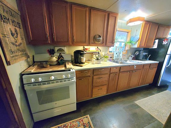 3rd image of 34 Gang Plank Trl