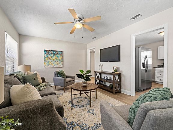 3rd image of 354 SAPELO Road
