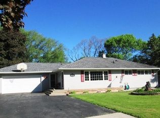 4844 Vista Rd, Manitowoc, WI 54220