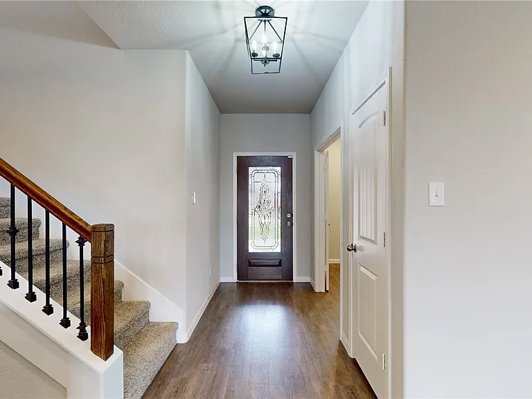 5764 Paseo Pl — Photo 3