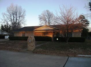 105 Kay St, Nash, TX 75569
