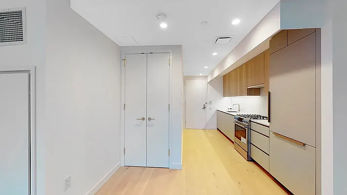 Rented by Serene Powers Real Estate LLC | media 6