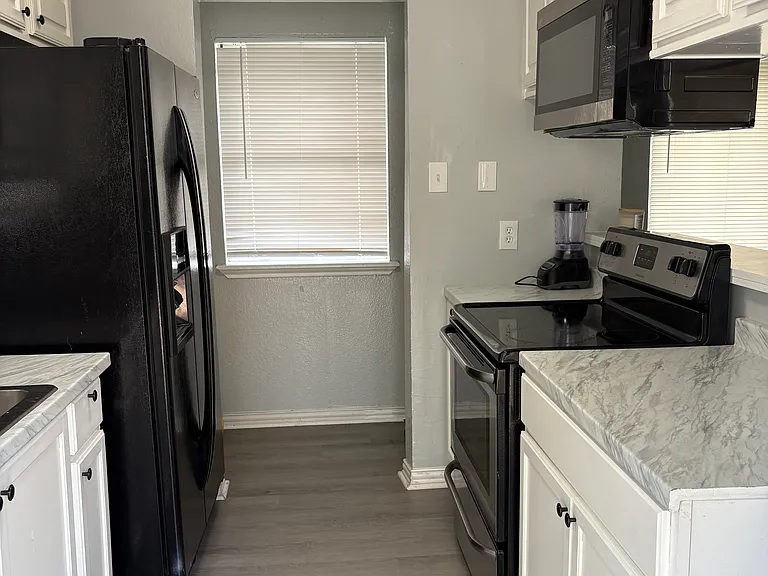2858 Edd Rd #1 — Photo 5