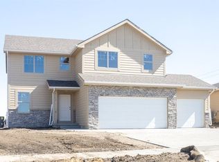 5543 148th Cir, Urbandale, IA 50323