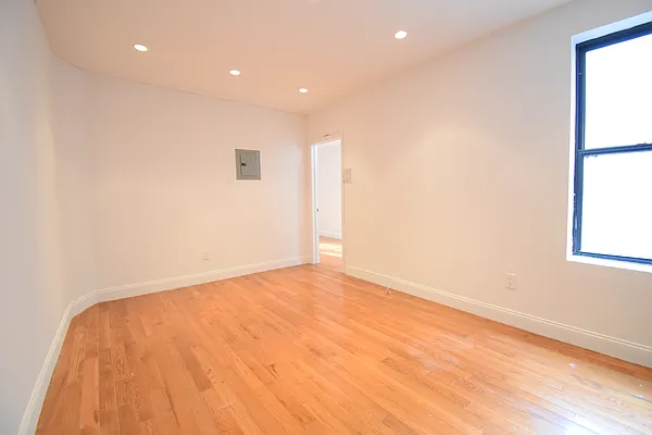 Rented by Triplemint | media 4