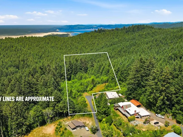 481 Appian Way, Winchester Bay, OR 97467