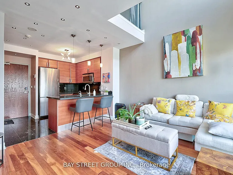 1 Avondale Ave #UPH3 — Photo 6