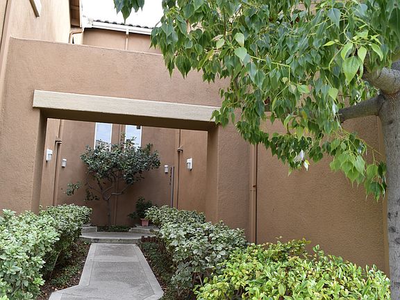 2nd image of 28436 Boulder Dr