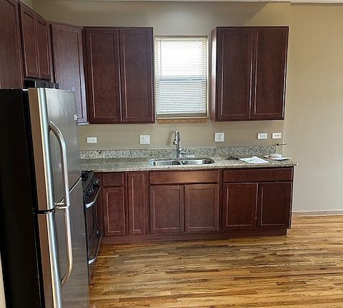 3rd image of 4016 W Jackson Blvd