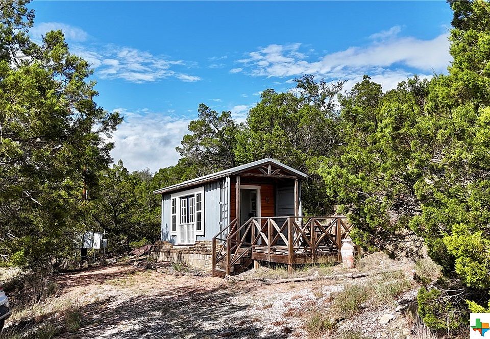 1st image of 28612 Paradise Manor Dr