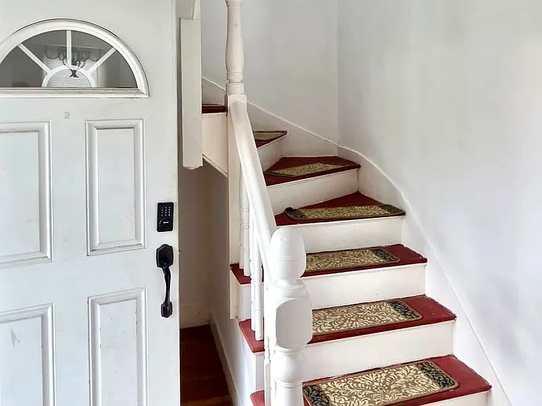 Stairs - Down