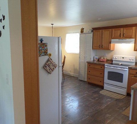 5th image of 131 Lakeview Ln