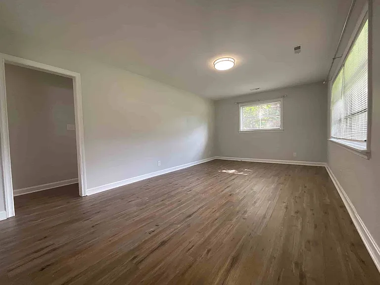 5021 Ryandale Rd — Photo 2
