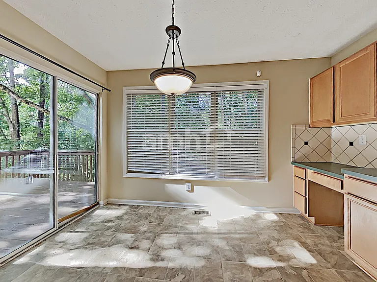 292 Ridgestone Way SW — Photo 5