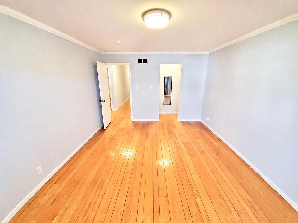 1st image of 1242 25th Ave