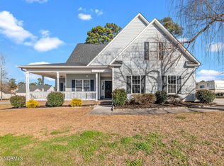 858 Pine Valley Rd, Jacksonville, NC 28546