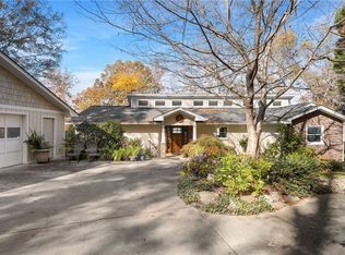 360 Lake Club Cir, Lavonia, GA 30553